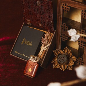 Combo Bật lửa khò sao vàng & Palo Santo