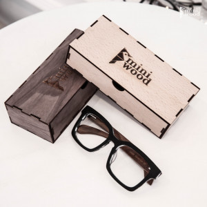 Wooden_glasses.jpg